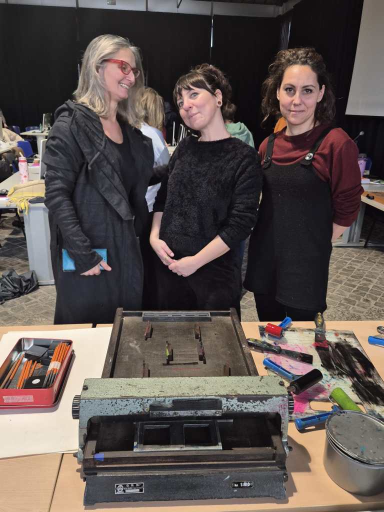 agnese francesca e giulia sorridono